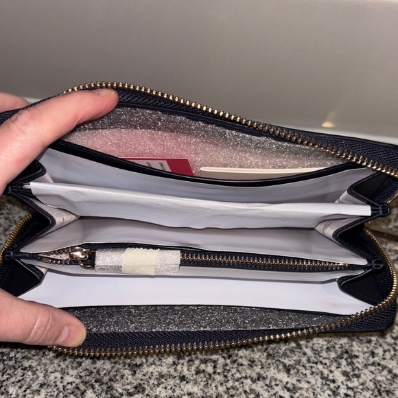 Kate Spade Continental Paper Boat Wallet - Picture 5 of 6